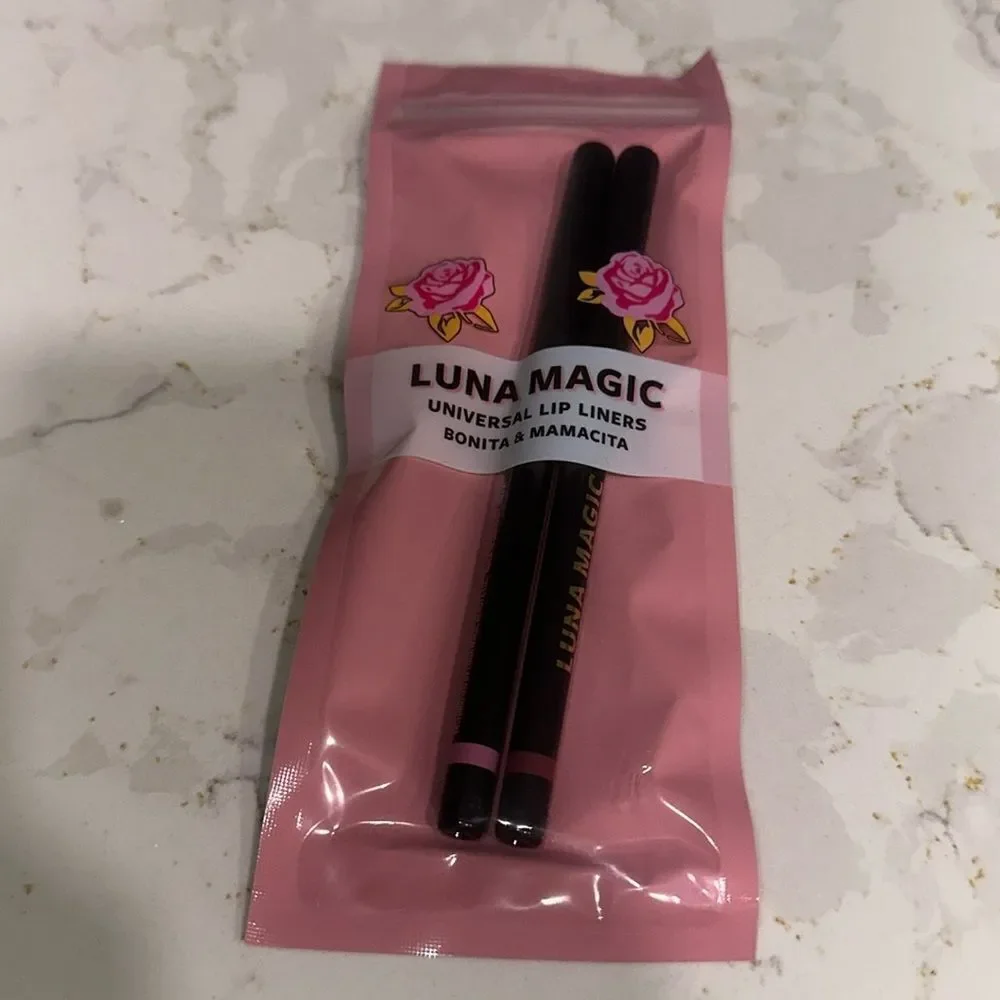 Luna Magic Universal Lip Liners Bonita & Mamacita